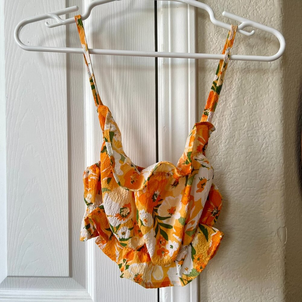 H&M Divided Floral Ruffle Smocked Crop Top